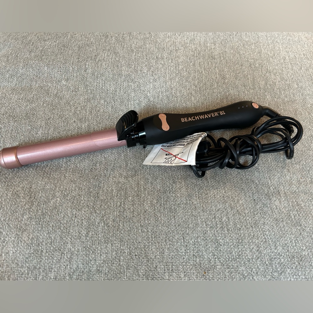 BeachWaver B1 Curling Iron excellent condition.